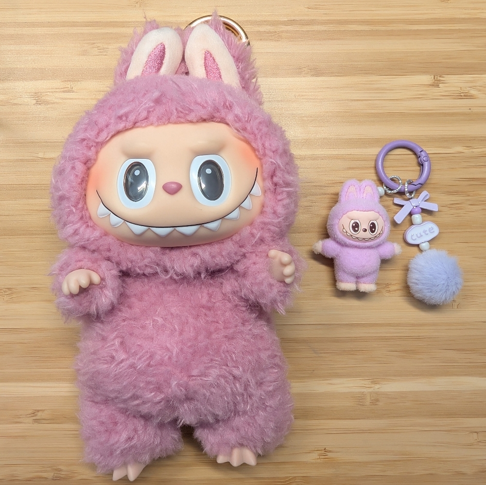 Labubu Keychain With Pom-pom - Picture 2 of 2